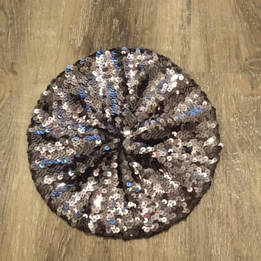 Sequin beret